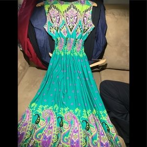 TRAVEL DRESS!  ! Wrinkle Free Dress🕵🏼‍♂️